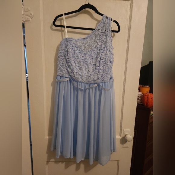 David's Bridal Dresses & Skirts - David's bridal one shoulder dress